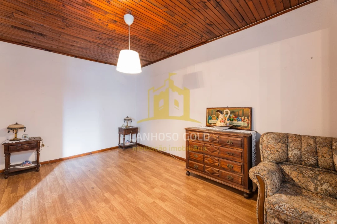 Moradia T5 para Venda em Guilhofrei Foto 19