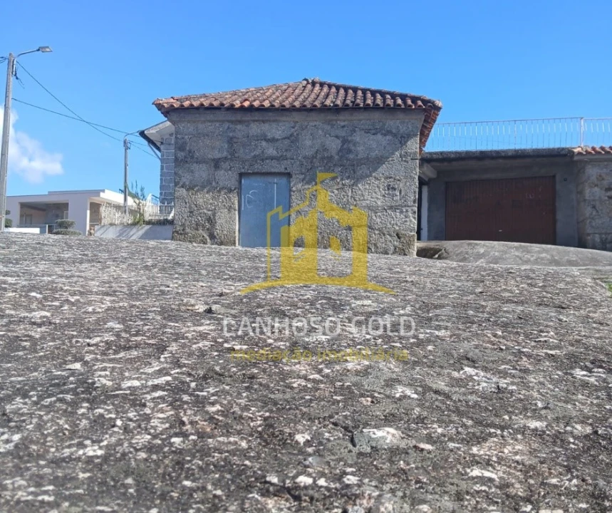 Terreno para Venda em Povoa de Lanhoso (N. Senhora do Amparo) Foto 1