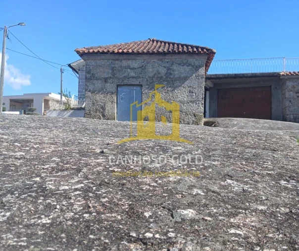 Terreno para Venda em Povoa de Lanhoso (N. Senhora do Amparo) Foto 1