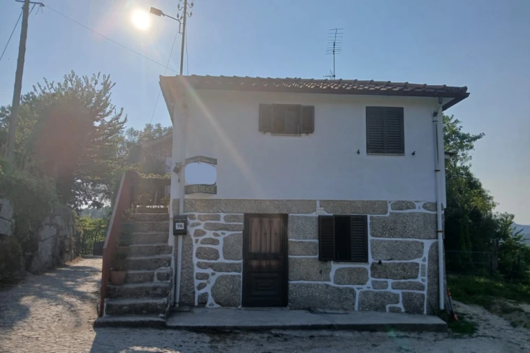 Moradia T3 para Venda em Calvos e Frades Foto 5