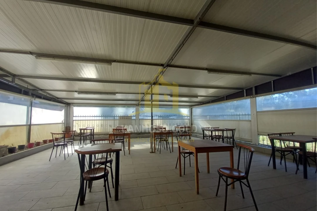 Negócio para Venda em Arcozelo Foto 9