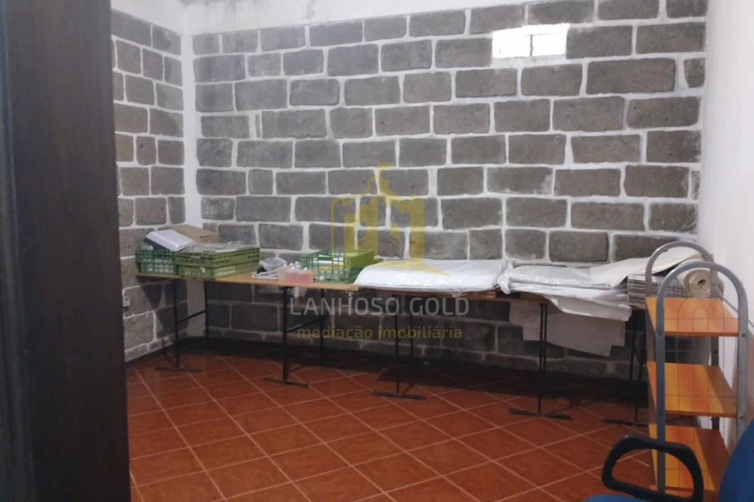 Negócio para Venda em Arcozelo Foto 12