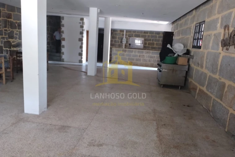 Negócio para Venda em Arcozelo Foto 16