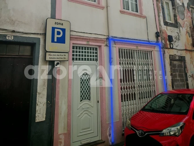 Loja para Arrendamento em Ponta Delgada (São Sebastião) Foto 2