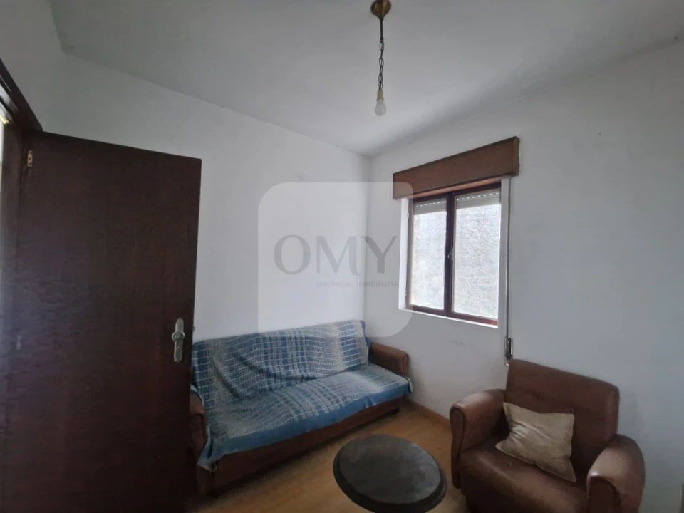 Moradia T2 para Venda em Parada de Cunhos Foto 6