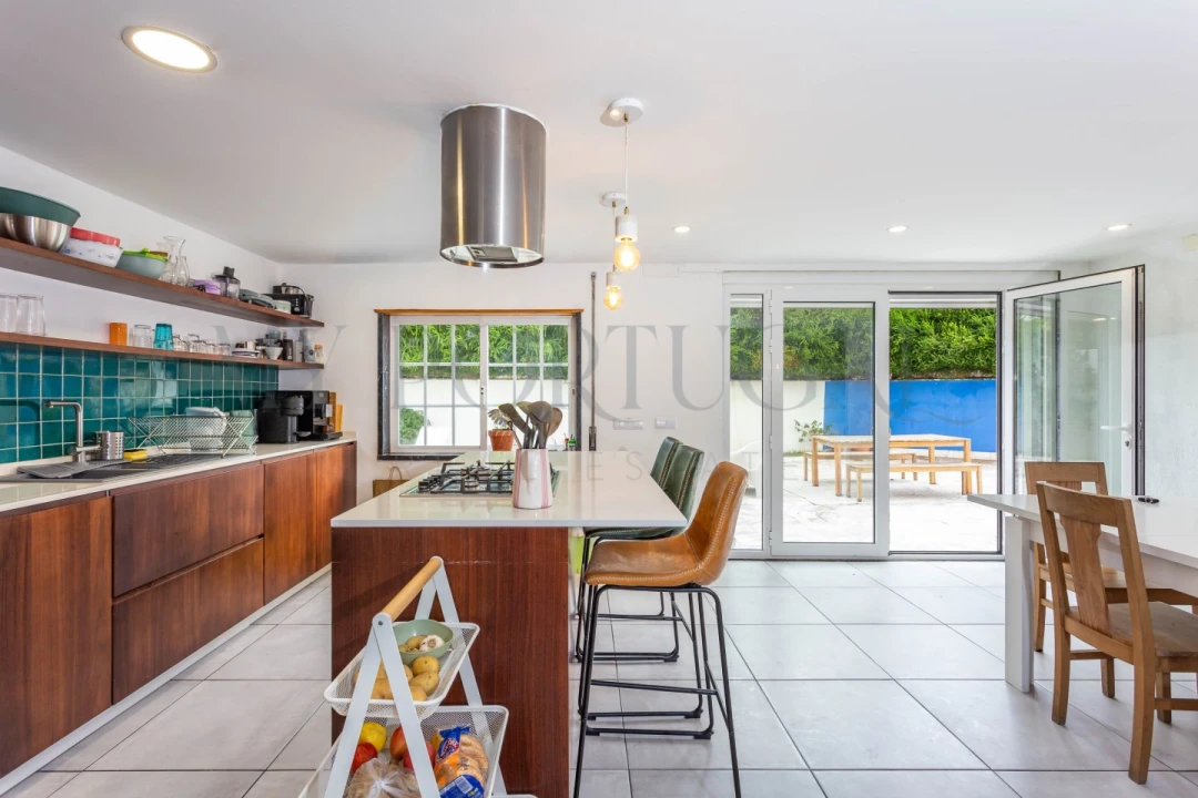 Moradia T4 para Venda em Santo Isidoro Foto 8