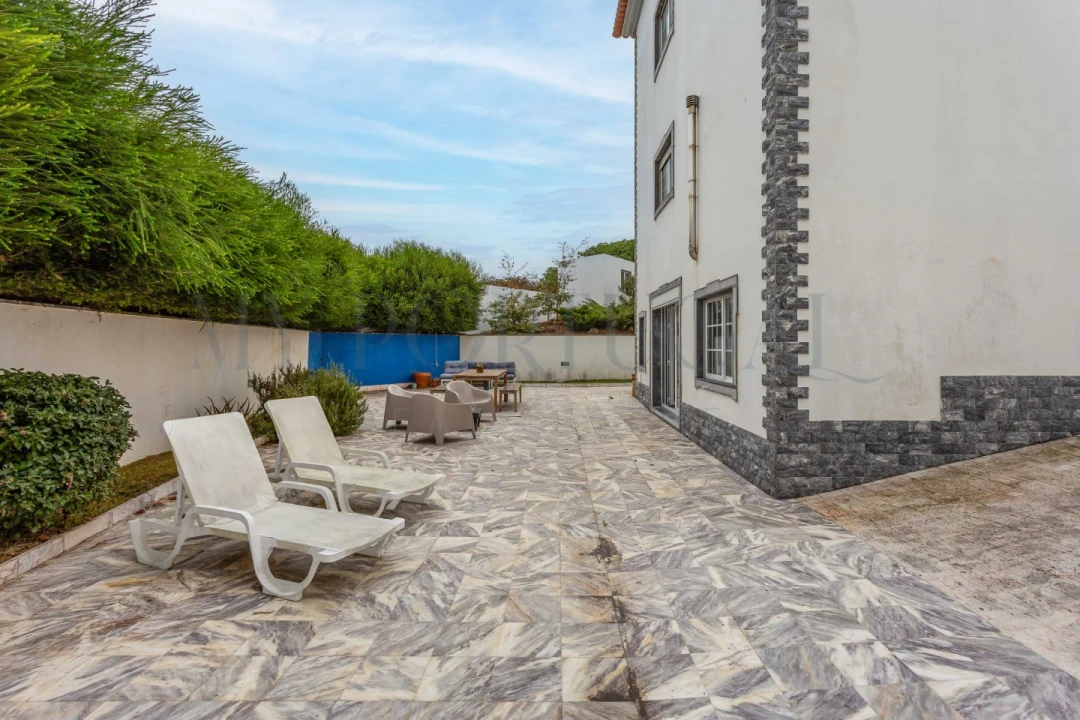 Moradia T4 para Venda em Santo Isidoro Foto 13