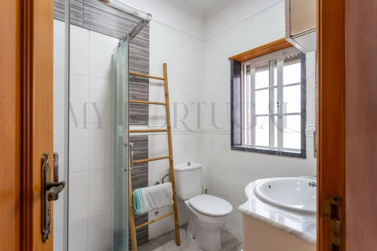 Moradia T4 para Venda em Santo Isidoro Foto 24