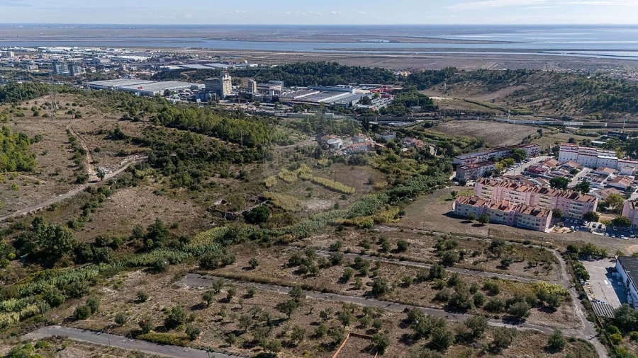 Terreno para Venda em Vialonga Foto 18