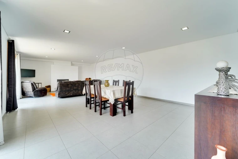 Moradia T3 para Venda em São Lourenço do Bairro Foto 39