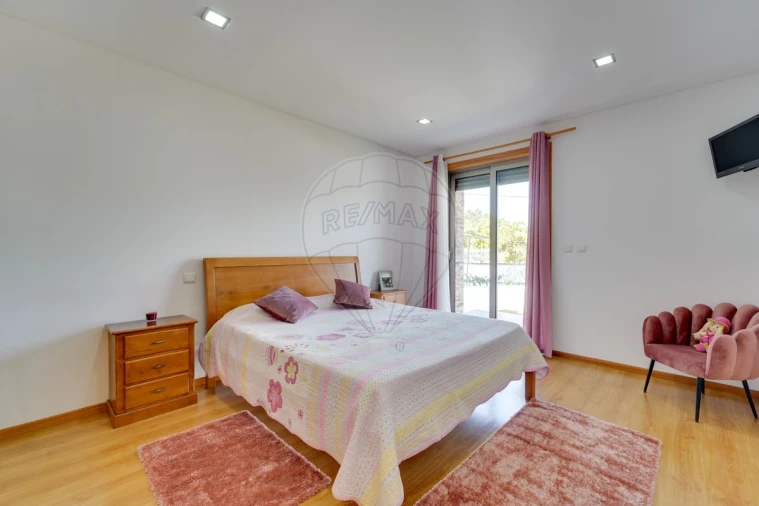 Moradia T3 para Venda em São Lourenço do Bairro Foto 9