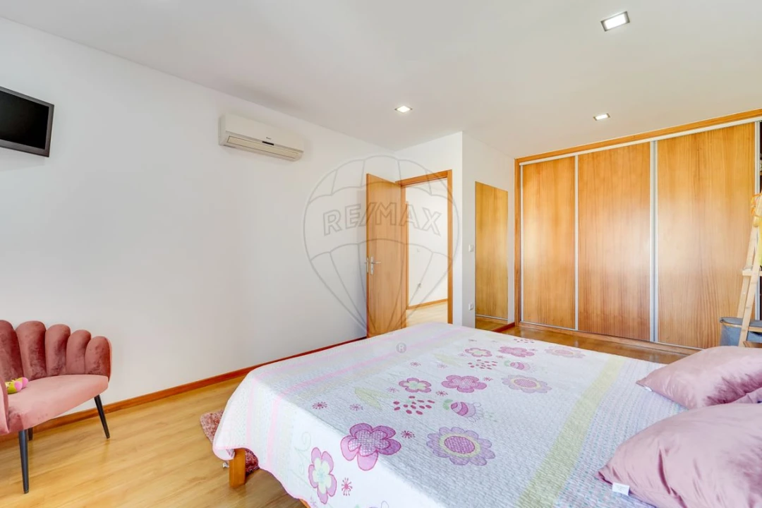 Moradia T3 para Venda em São Lourenço do Bairro Foto 12