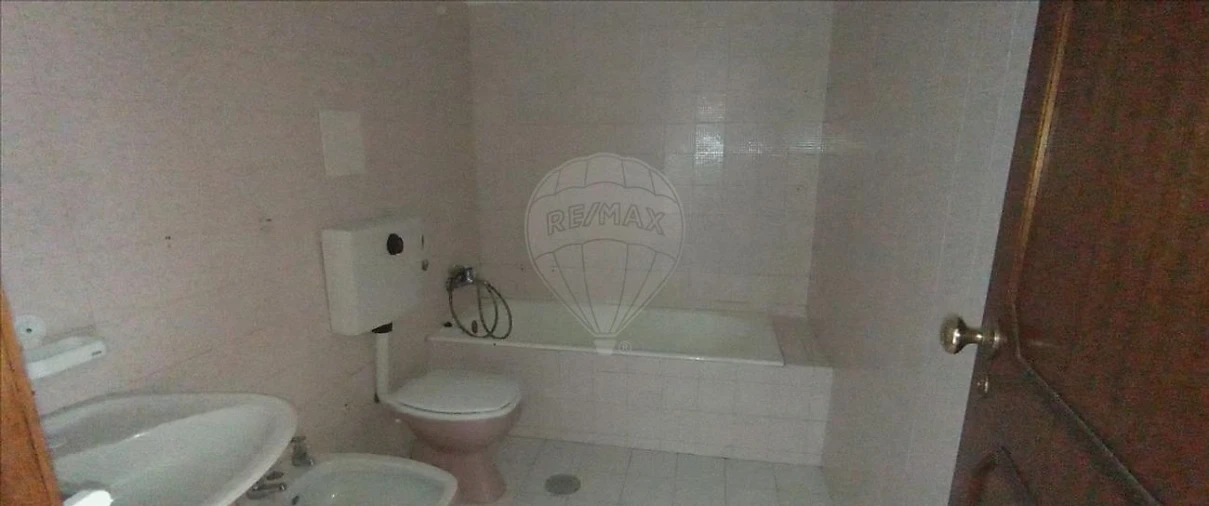 Apartamento T3 para Venda em Rio Tinto Foto 11