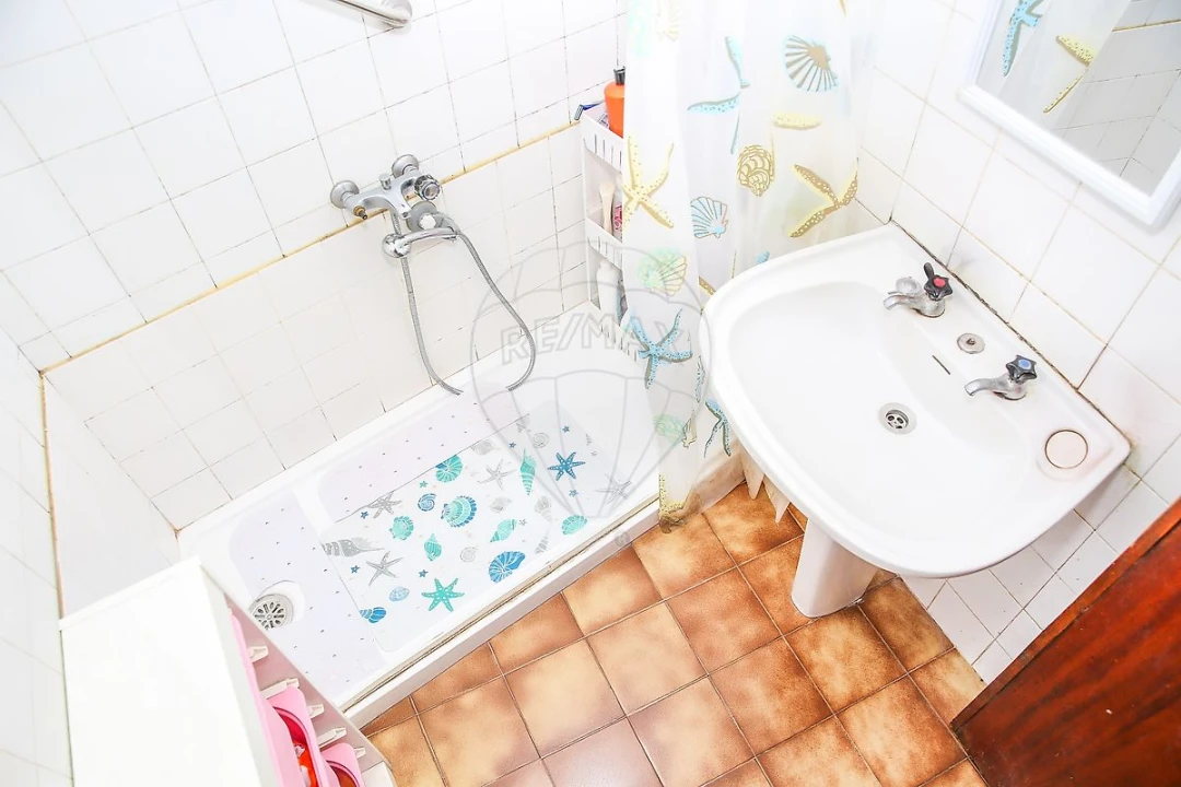 Moradia T3 para Venda em Vale do Paraiso Foto 23