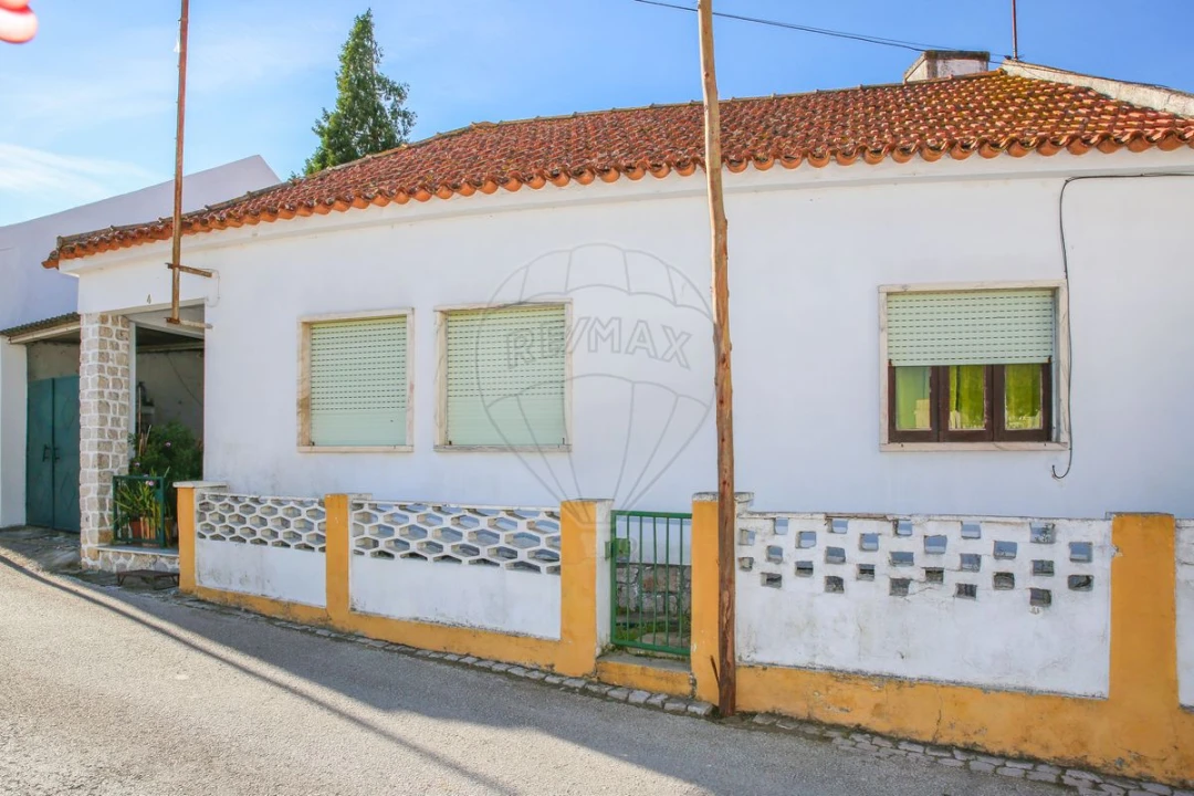 Moradia T3 para Venda em Vale do Paraiso Foto 3