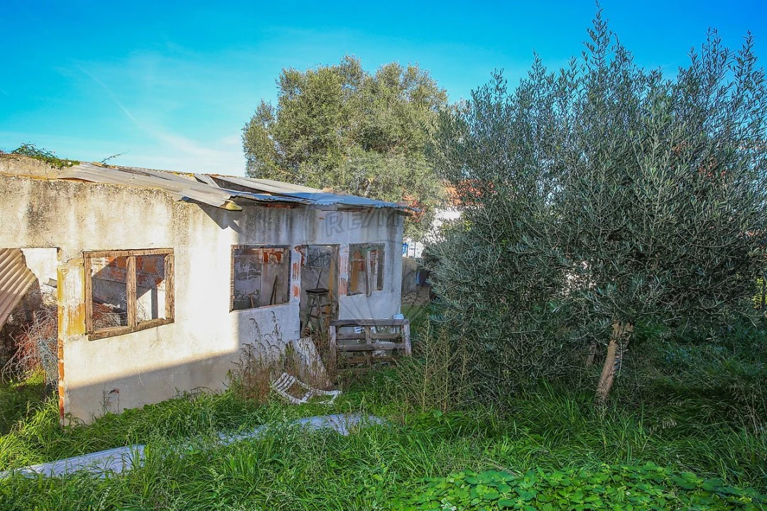 Moradia T3 para Venda em Vale do Paraiso Foto 48