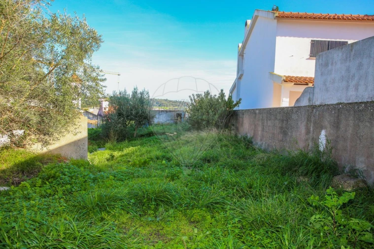 Moradia T3 para Venda em Vale do Paraiso Foto 45