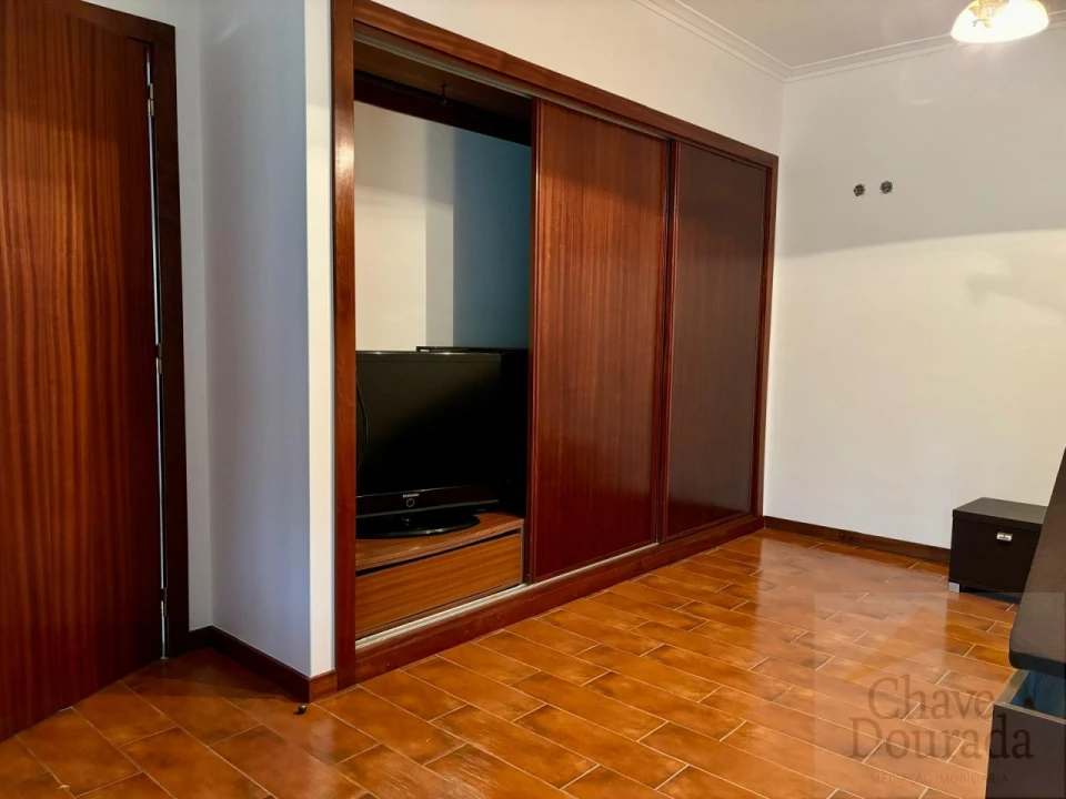 Moradia T4 para Venda em Eiras e São Paulo de Frades Foto 22