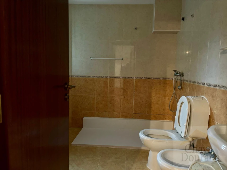 Moradia T4 para Venda em Eiras e São Paulo de Frades Foto 24