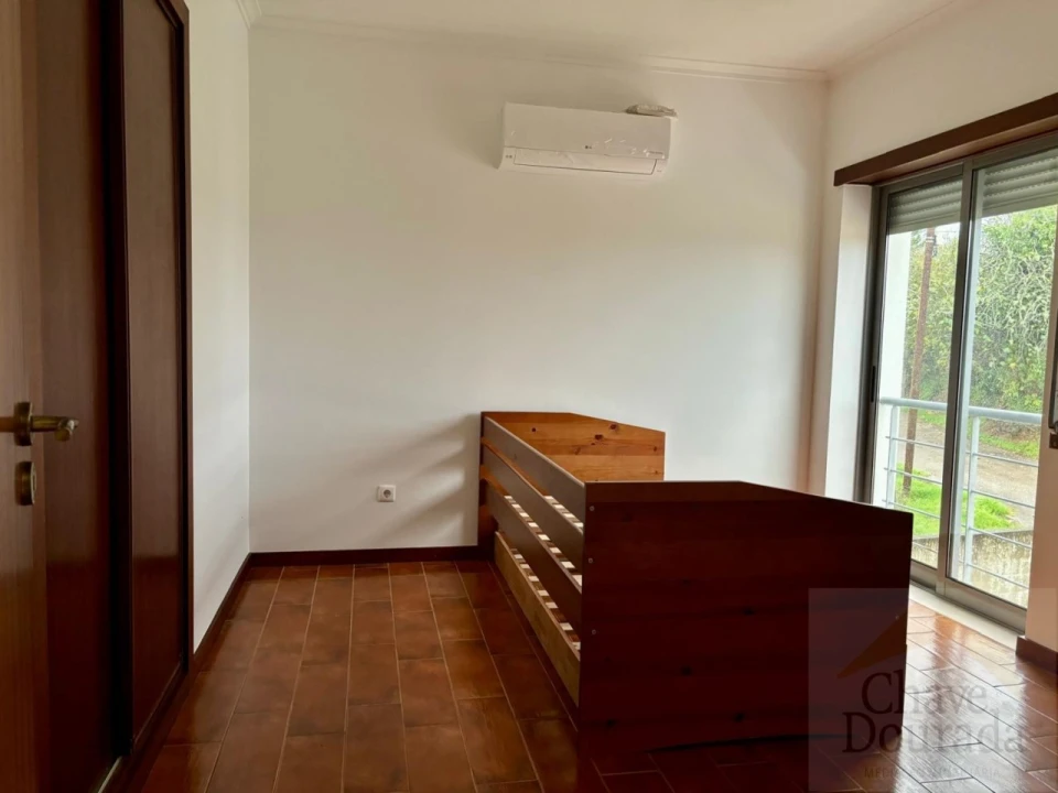 Moradia T4 para Venda em Eiras e São Paulo de Frades Foto 26