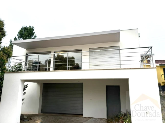 Moradia T4 para Venda em Eiras e São Paulo de Frades Foto 5