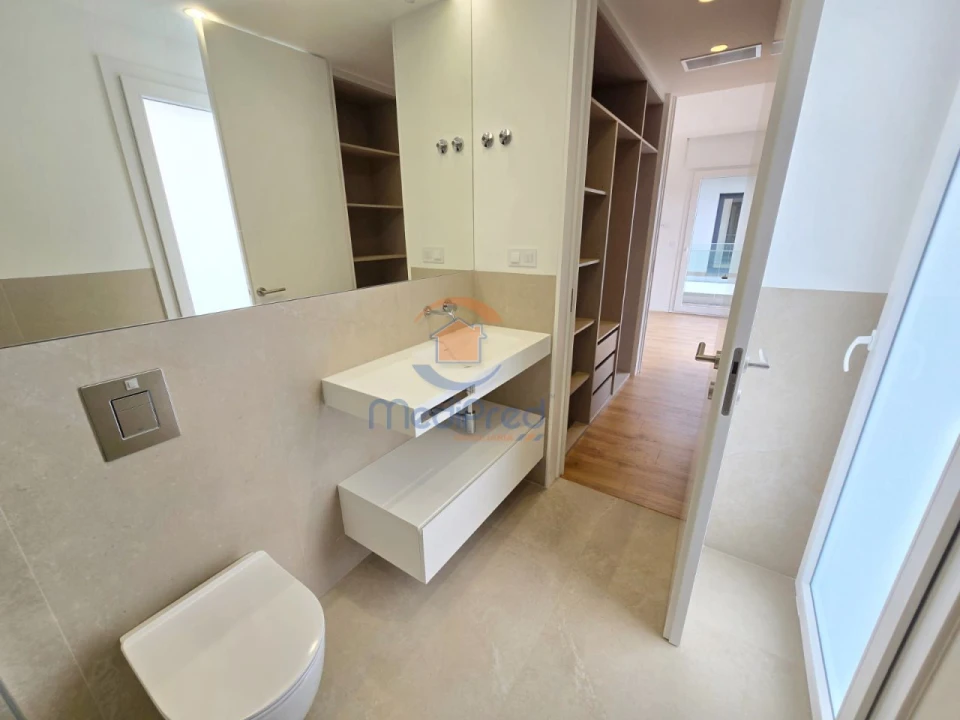 Apartamento T3 para Venda em Pontinha e Famões Foto 22