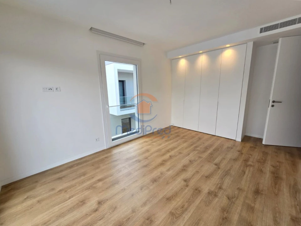 Apartamento T3 para Venda em Pontinha e Famões Foto 28