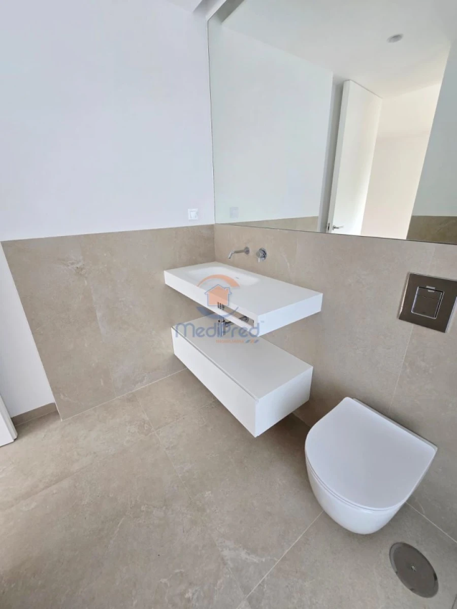 Apartamento T3 para Venda em Pontinha e Famões Foto 29