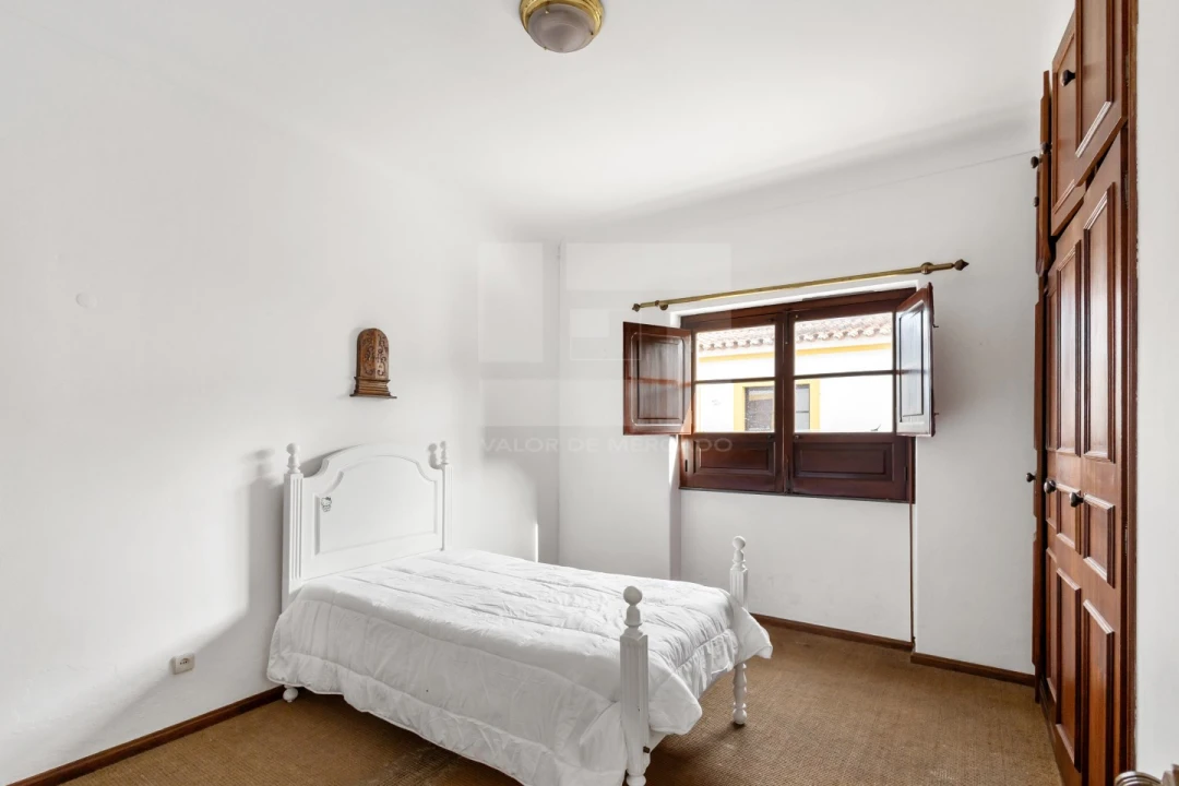 Moradia T4 para Venda em Reguengos de Monsaraz Foto 16