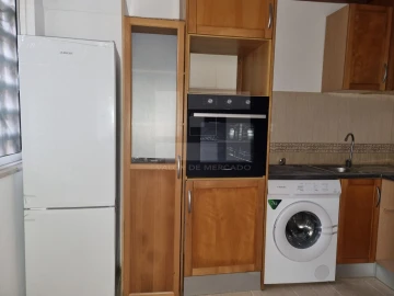 Apartamento T2 para Venda em Campolide