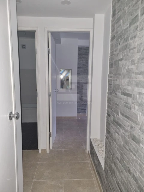 Apartamento T2 para Venda em Campolide