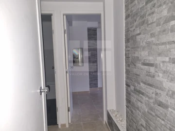 Apartamento T2 para Venda em Campolide