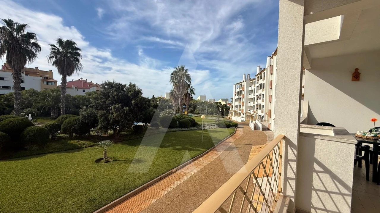 Apartamento T2 para Arrendamento em Albufeira e Olhos de Água Foto 8