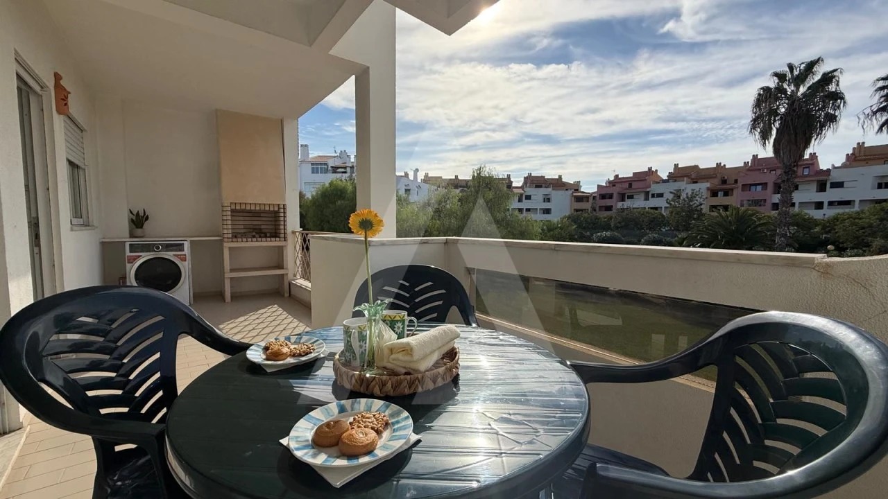 Apartamento T2 para Arrendamento em Albufeira e Olhos de Água Foto 19