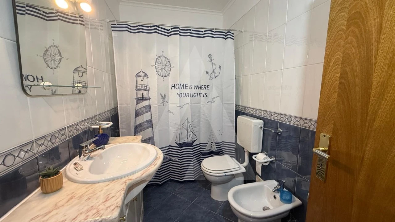 Apartamento T2 para Arrendamento em Albufeira e Olhos de Água Foto 28