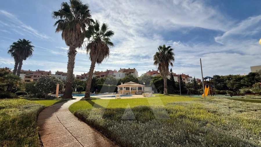 Apartamento T2 para Arrendamento em Albufeira e Olhos de Água Foto 2