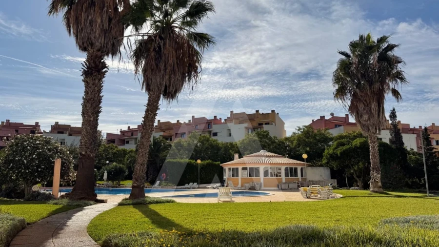 Apartamento T2 para Arrendamento em Albufeira e Olhos de Água Foto 3