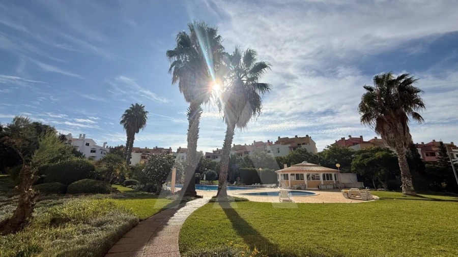 Apartamento T2 para Arrendamento em Albufeira e Olhos de Água Foto 4