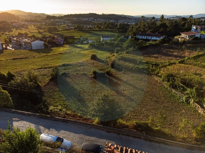 Terreno para Venda em Esporões Foto 8