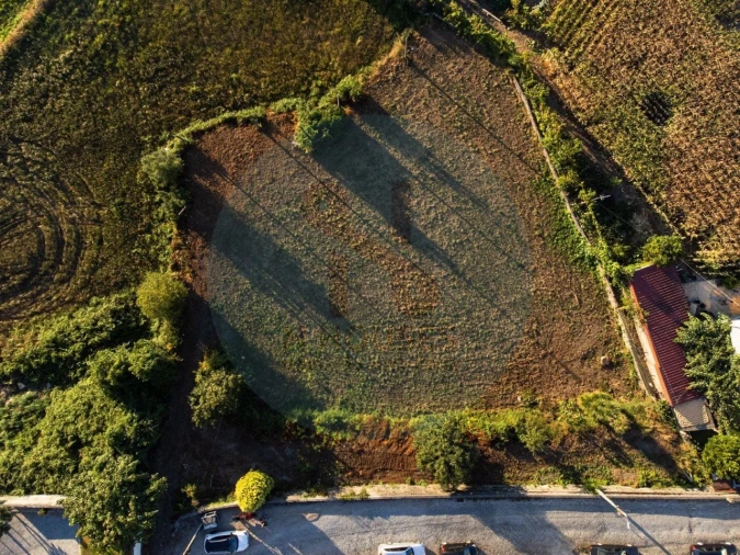 Terreno para Venda em Esporões Foto 9