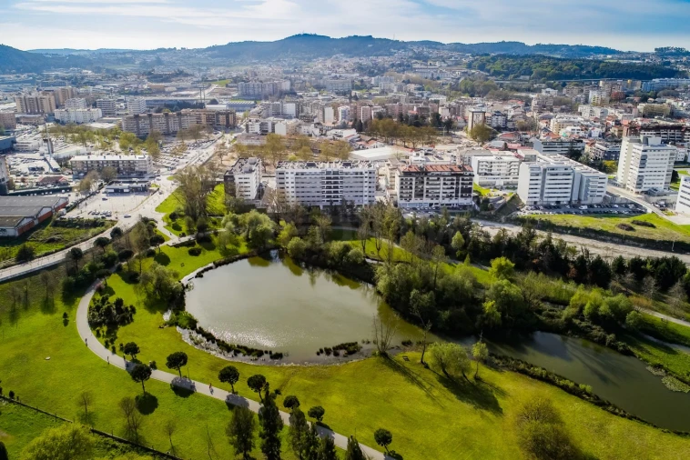 Apartamento T4 para Venda em Antas e Abade de Vermoim Foto 22