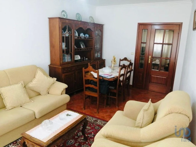 Moradia T3 para Venda em Lombo Foto 3