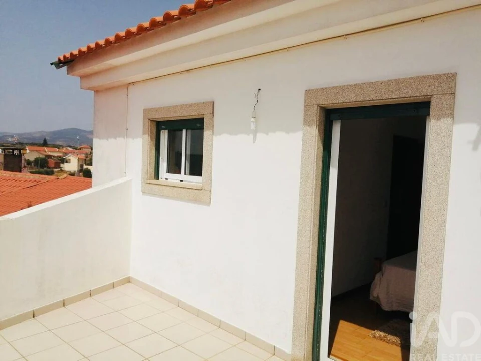 Moradia T3 para Venda em Lombo Foto 19