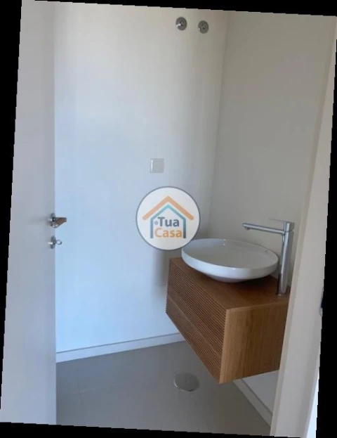 Apartamento T3 para Venda em Eiras e São Paulo de Frades