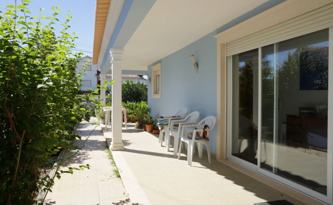 Moradia T4 para Venda em São João Baptista e Santa Maria dos Olivais Foto 2