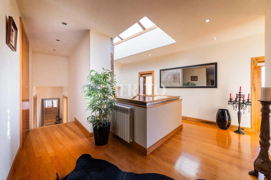 Moradia T3 para Venda em Airo Foto 10