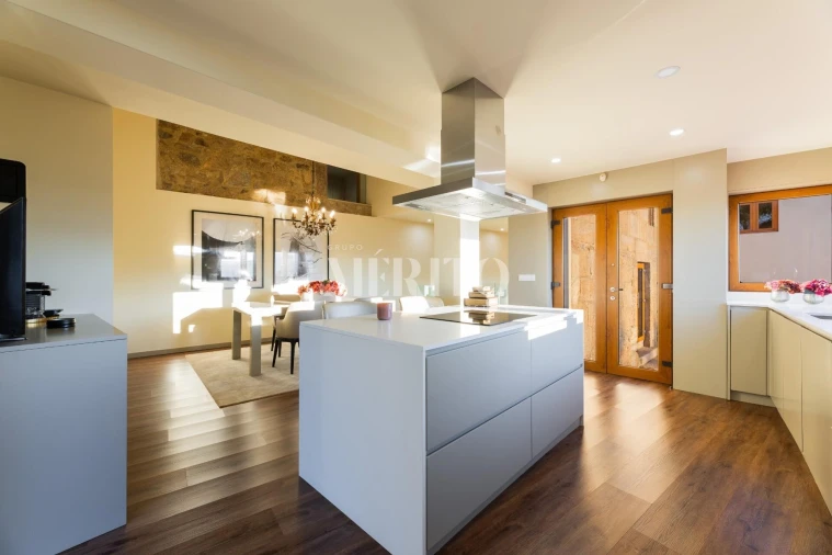 Moradia T3 para Venda em Airo Foto 30