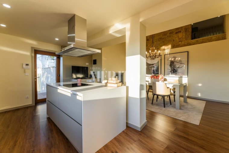 Moradia T3 para Venda em Airo Foto 31