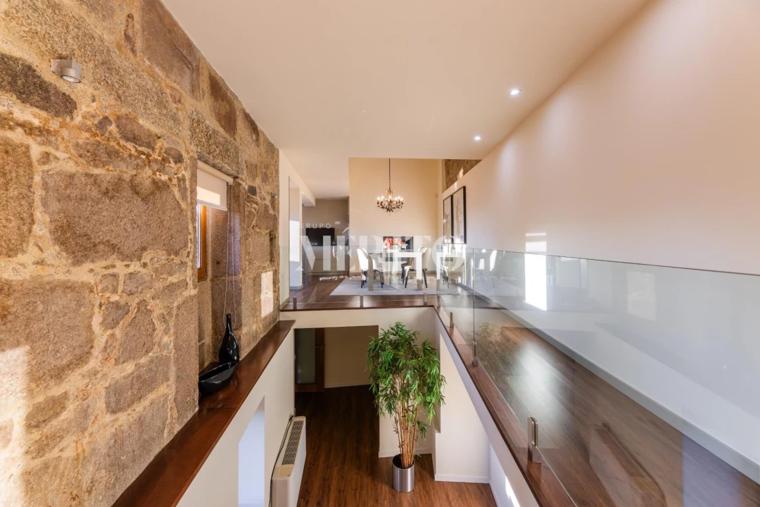 Moradia T3 para Venda em Airo Foto 26