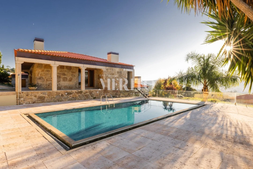 Moradia T3 para Venda em Airo Foto 4